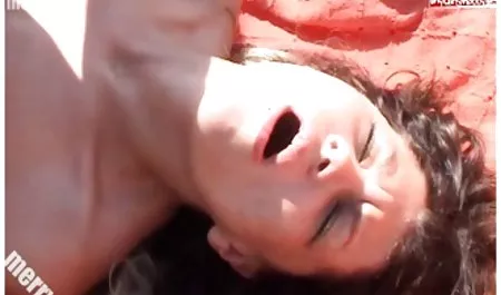 سرزرد, دخول دو سیکس زن چاق دانه ئی